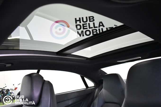 MERCEDES-BENZ E 220 CDI Coupé BlueEFFICIENCY Avantgarde